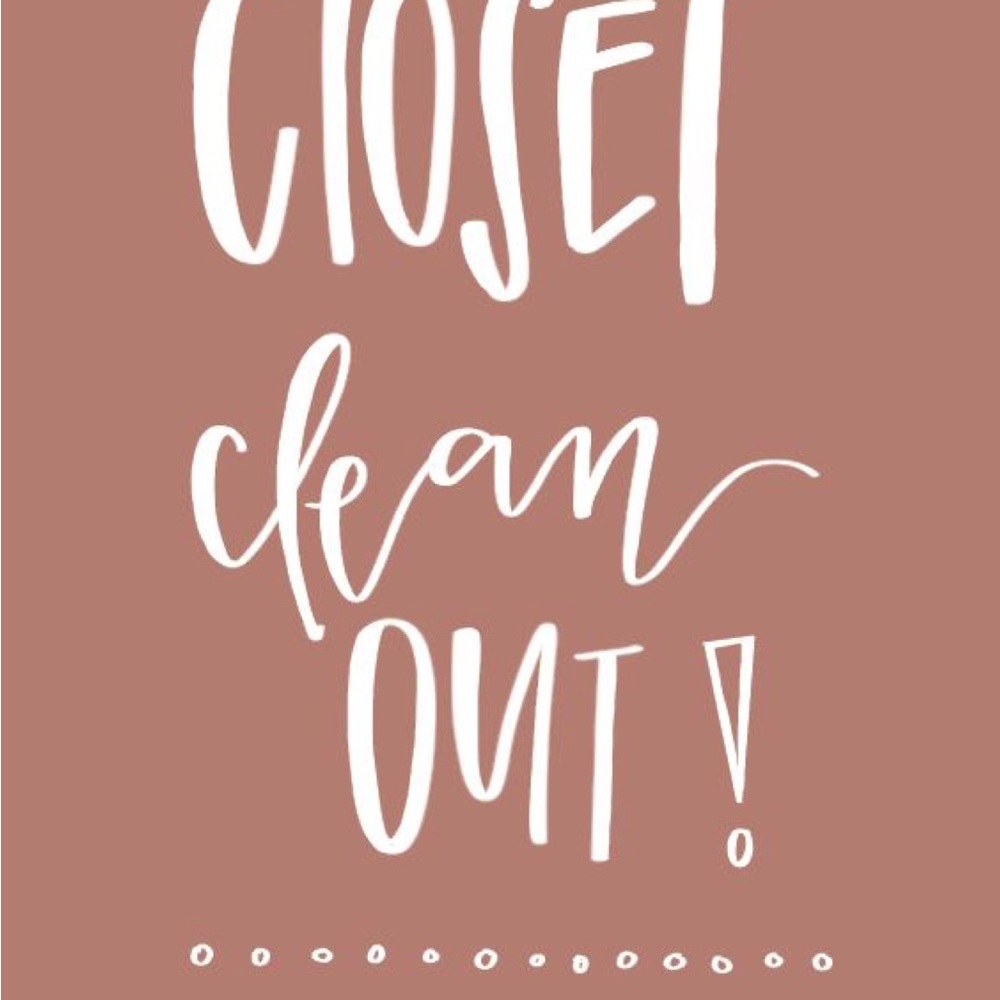 Closet Clean Out Sign